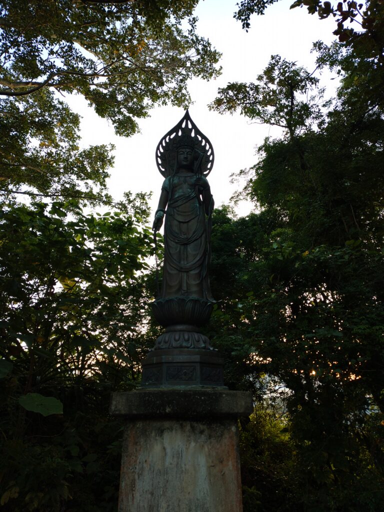 千眼寺 名護市のお寺